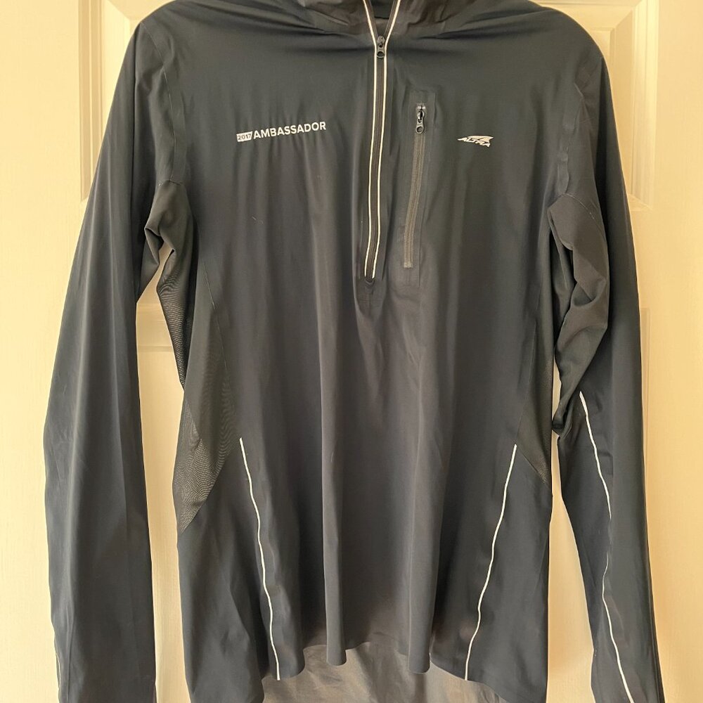 Women's Altra Running Wind Breaker - small, black, 3/4 zip with mesh